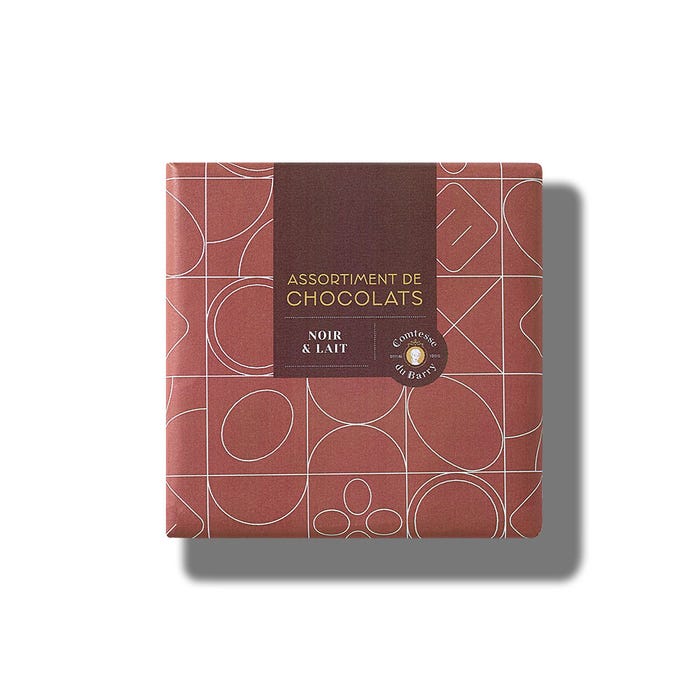 Assortment of 15 milk chocolates 140g main product photo